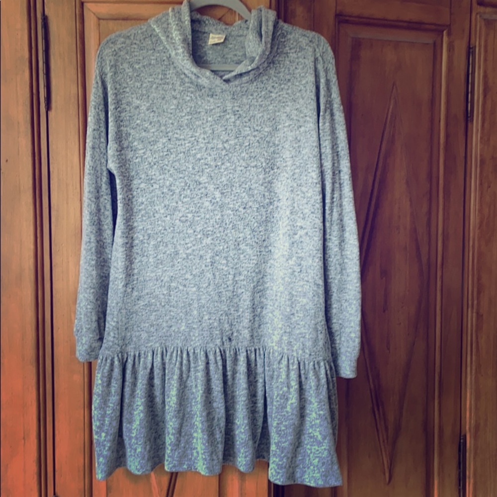Girl’s adorable, comfy dress by Zara